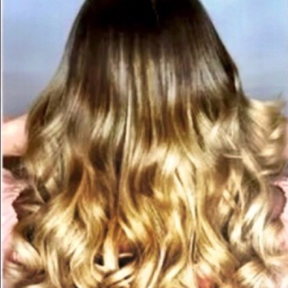 NWOT. ONE LEFT Hair  Extension SALON QUALITY!
